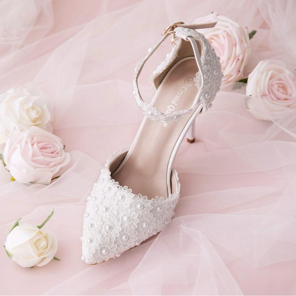 Women's PU Closed Toe With Flower Stiletto Heel High Heels - Picture 2 of 4